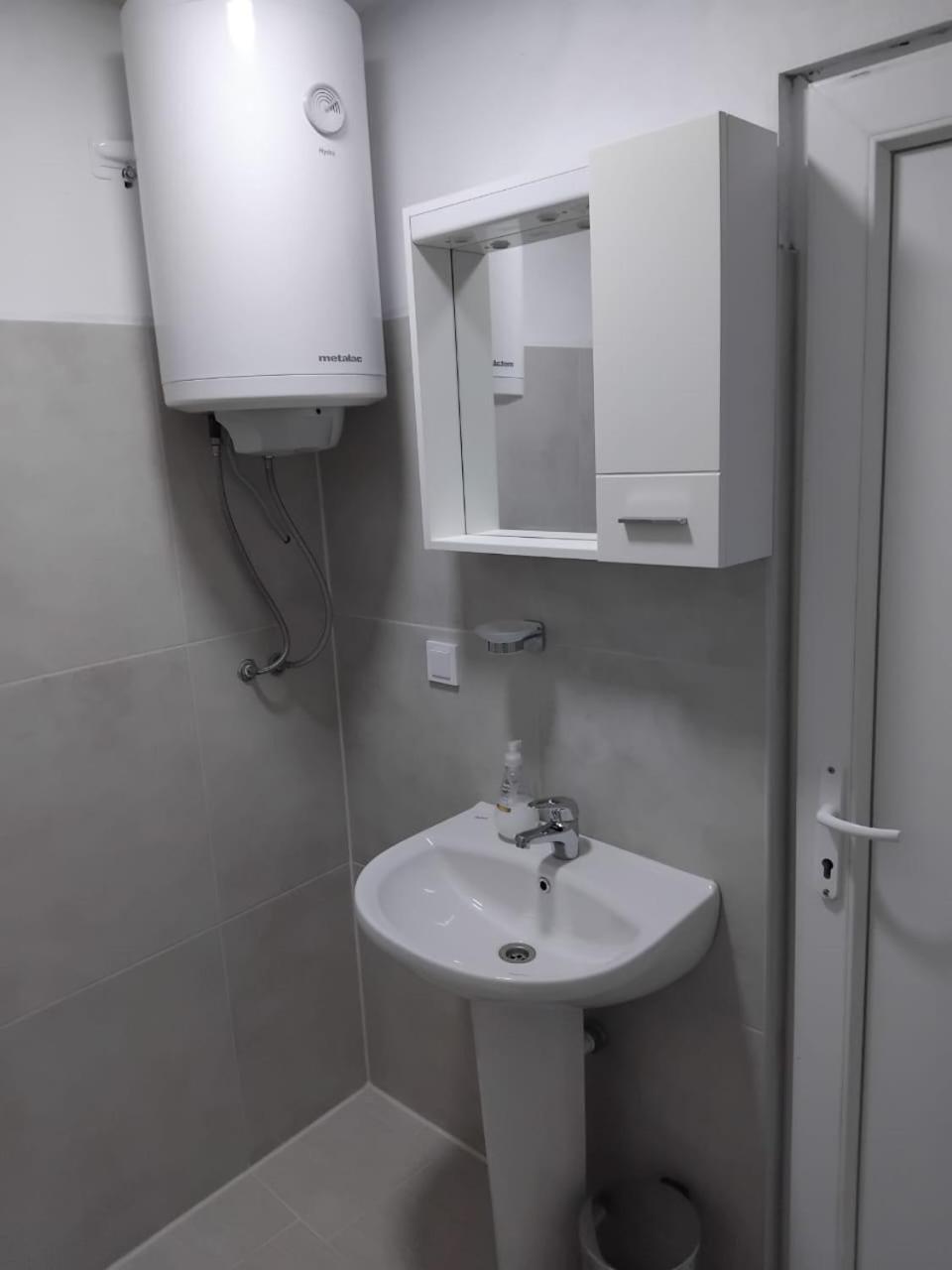 Apartments Maki Tivat Exterior photo